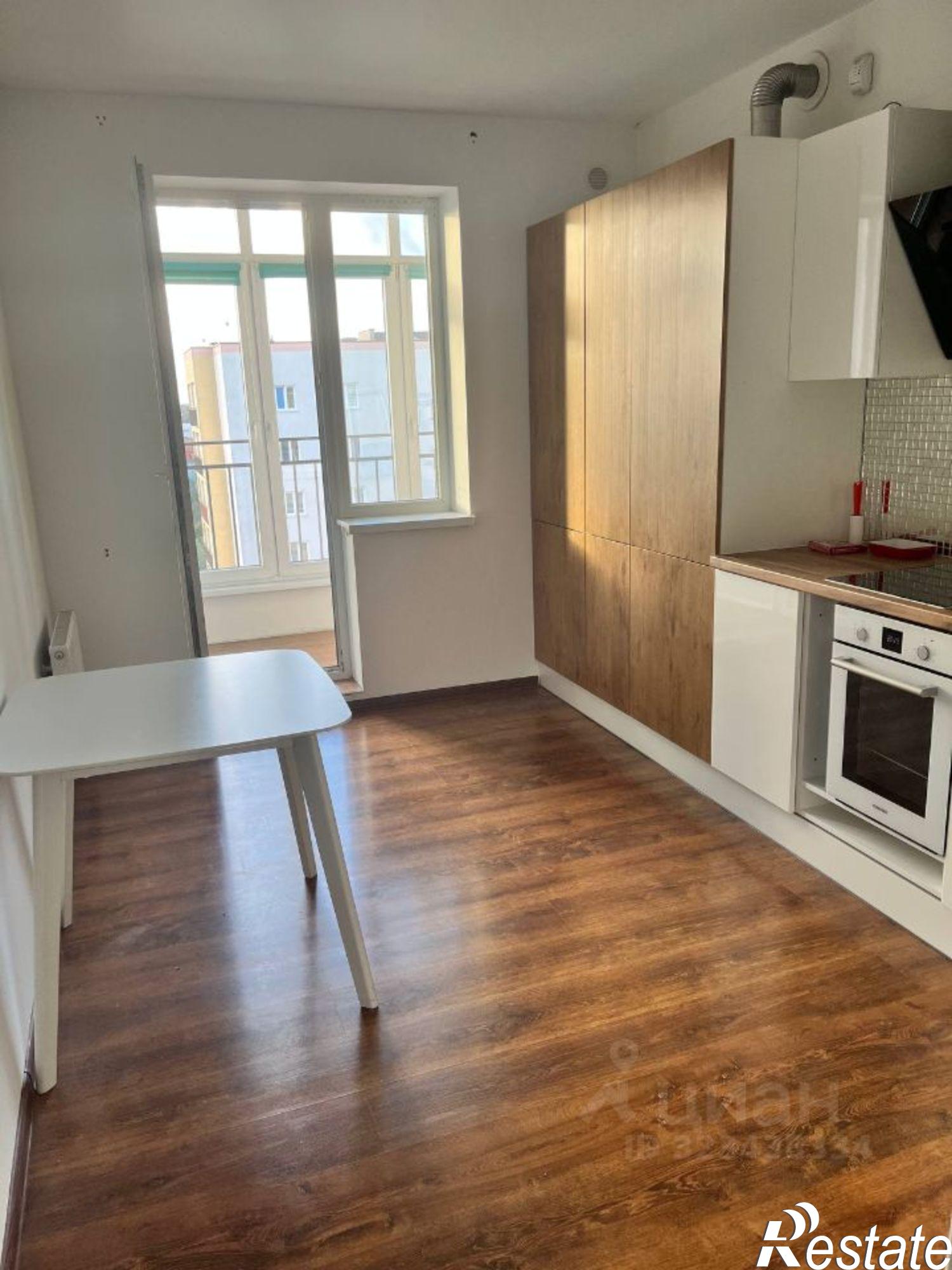 Сдать квартиру за 35 000 рублей на Калининградский пер, 4