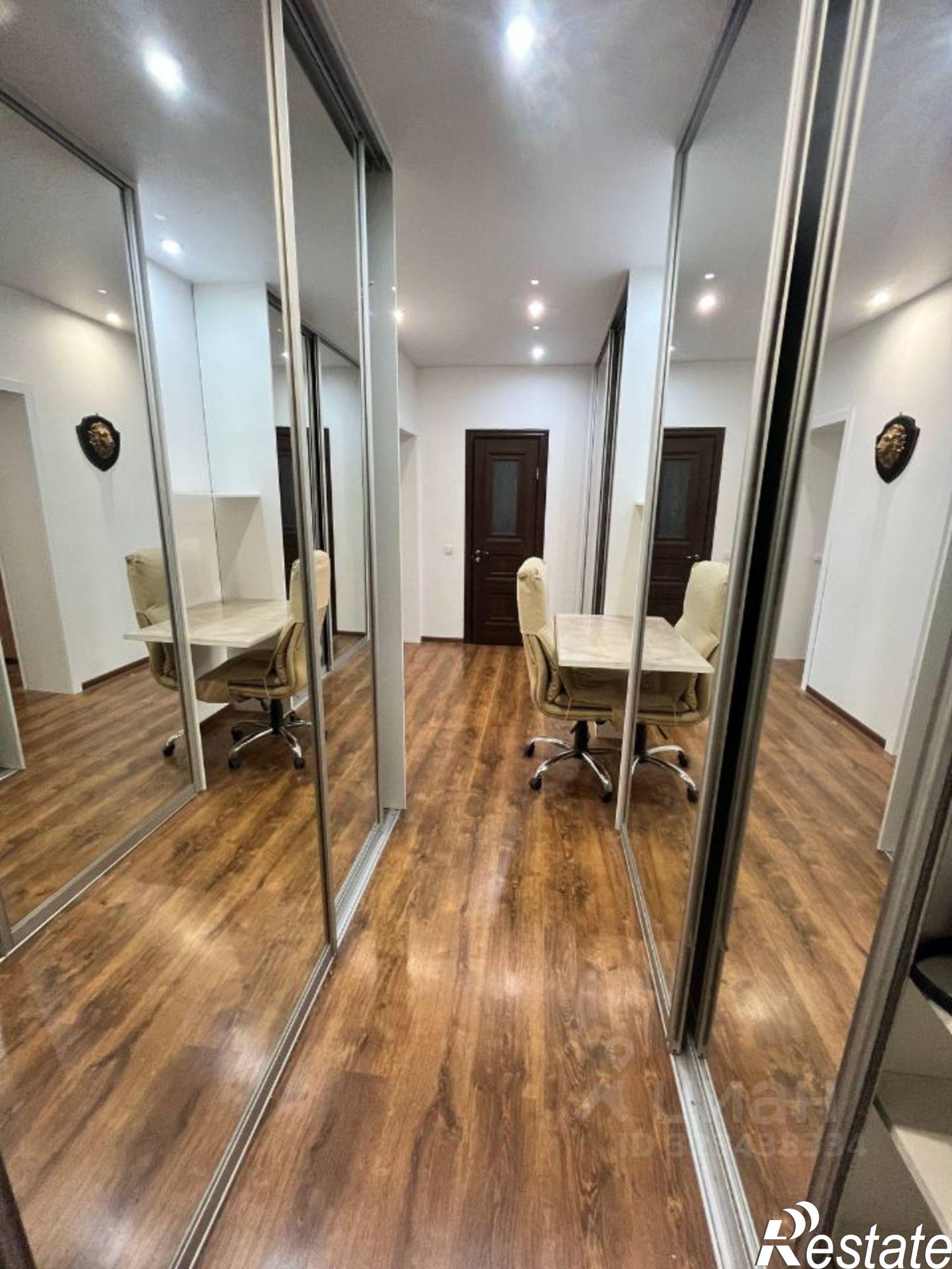 Сдать квартиру за 35 000 рублей на Калининградский пер, 4