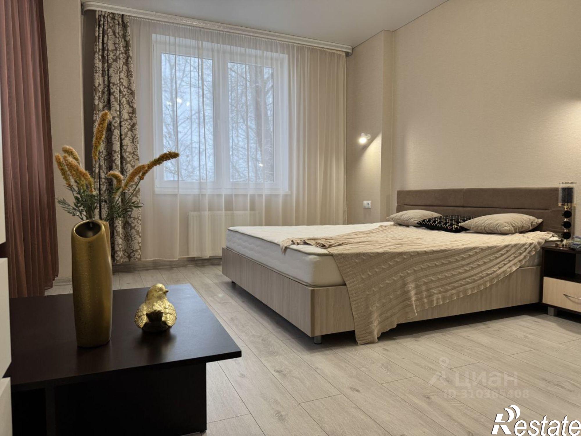 Сдать квартиру за 75 000 рублей на Калининград, Советский проспект, 236