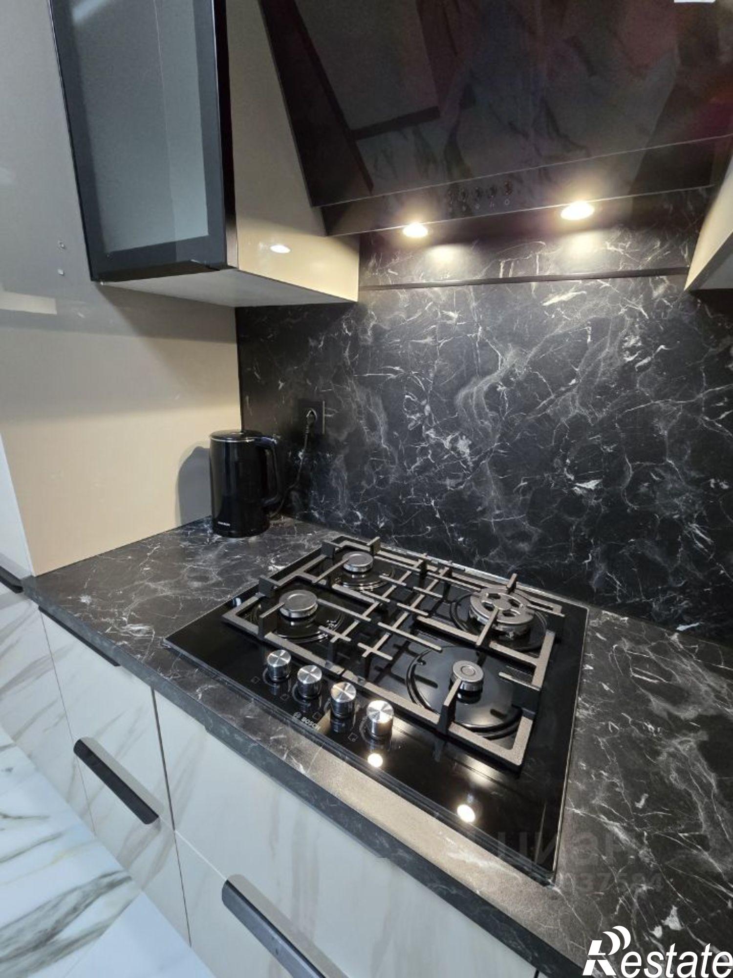 Сдать квартиру за 90 000 рублей на Калининград