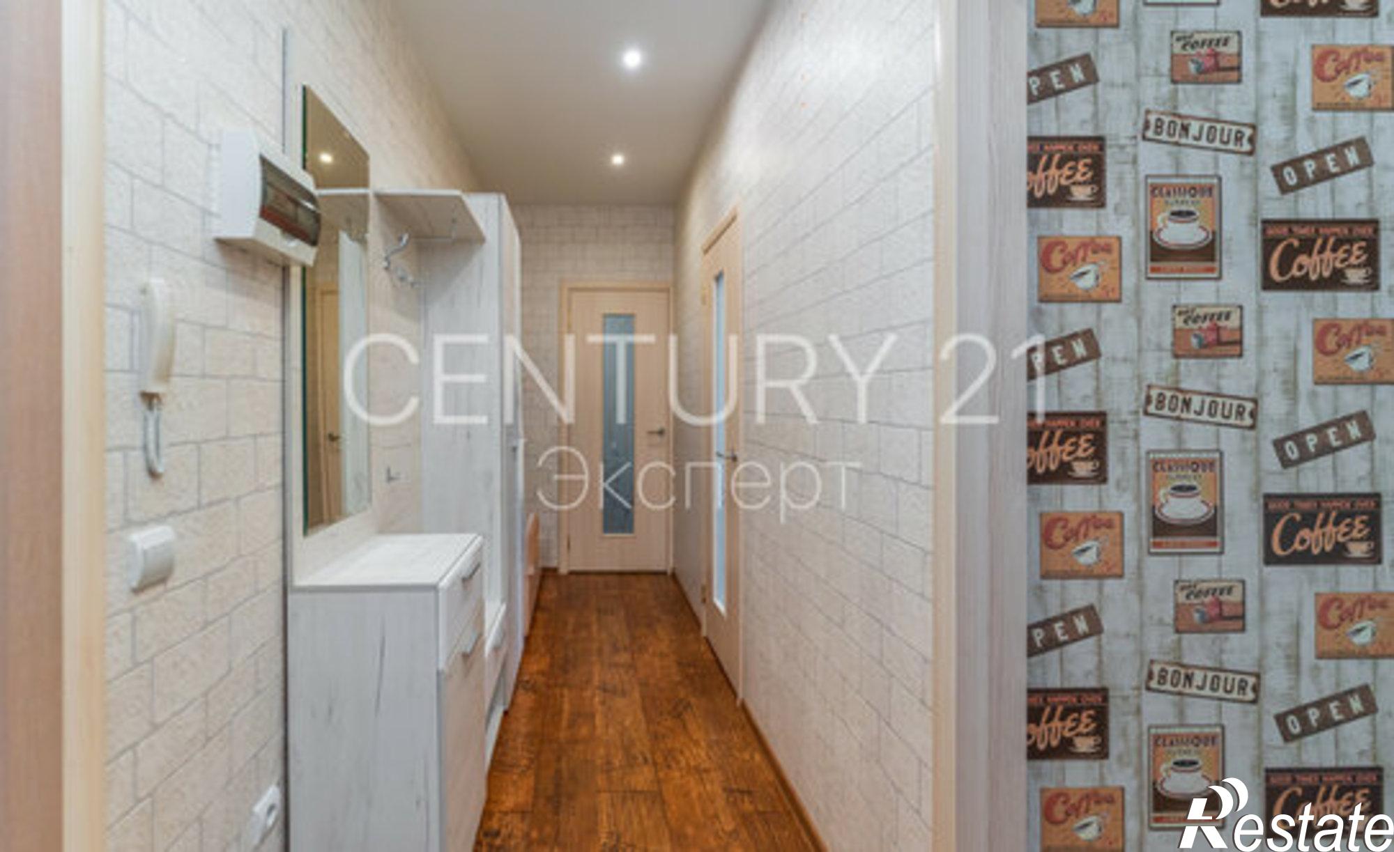 Купить квартиру за 5 400 000 рублей на Пражский бульвар, 5