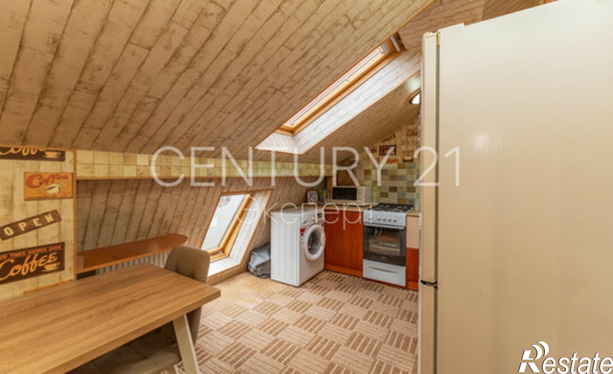 Купить квартиру за 5 400 000 рублей на Пражский бульвар, 5