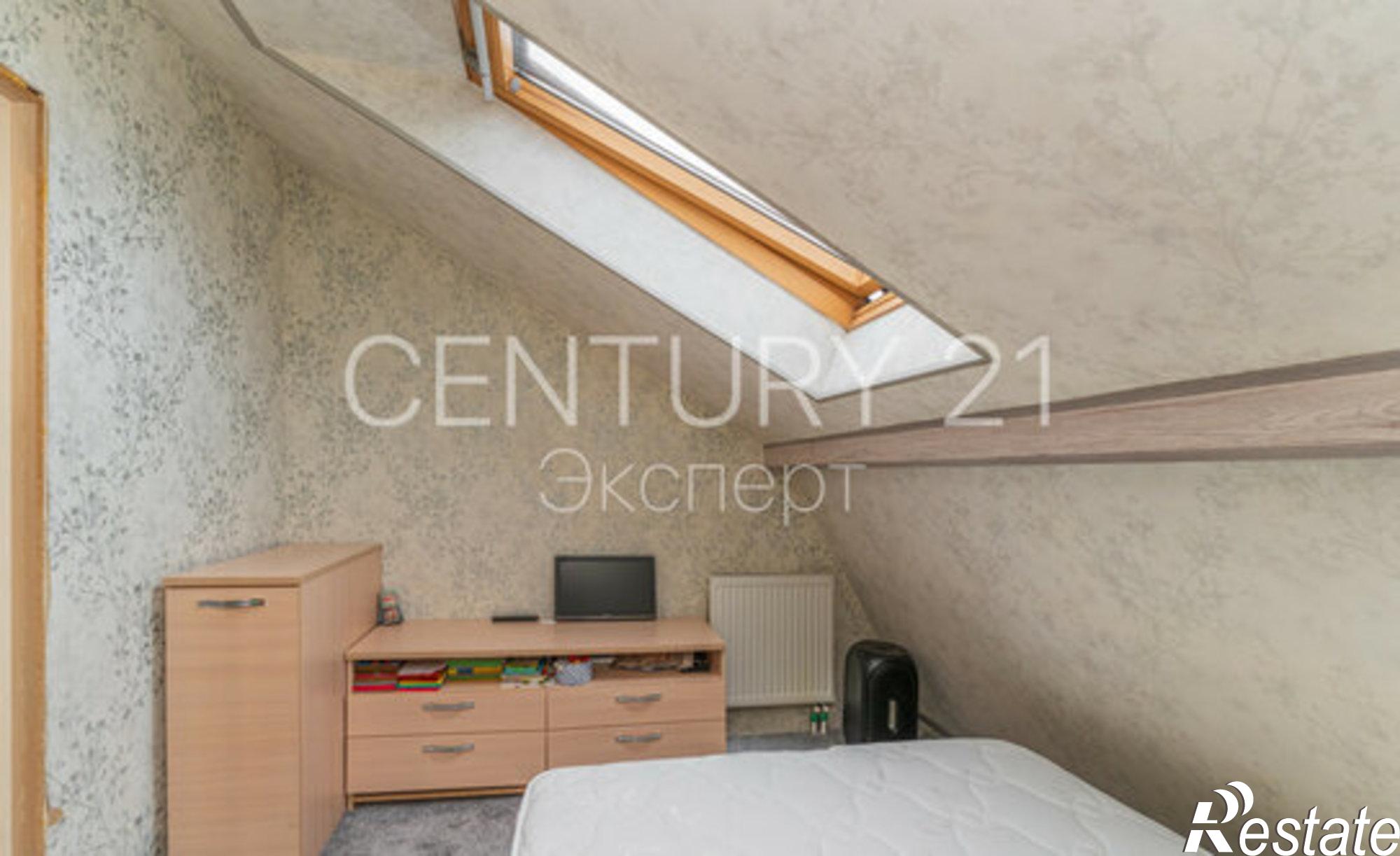 Купить квартиру за 5 400 000 рублей на Пражский бульвар, 5