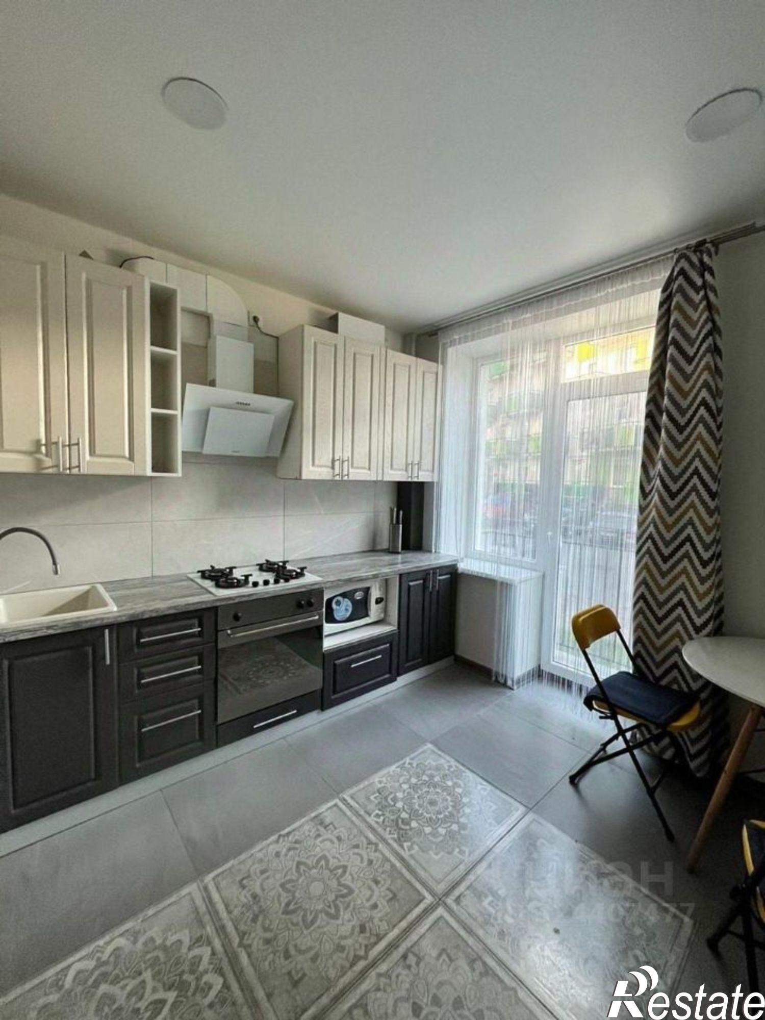 Сдать квартиру за 24 000 рублей на Калининградский пр-кт, 8