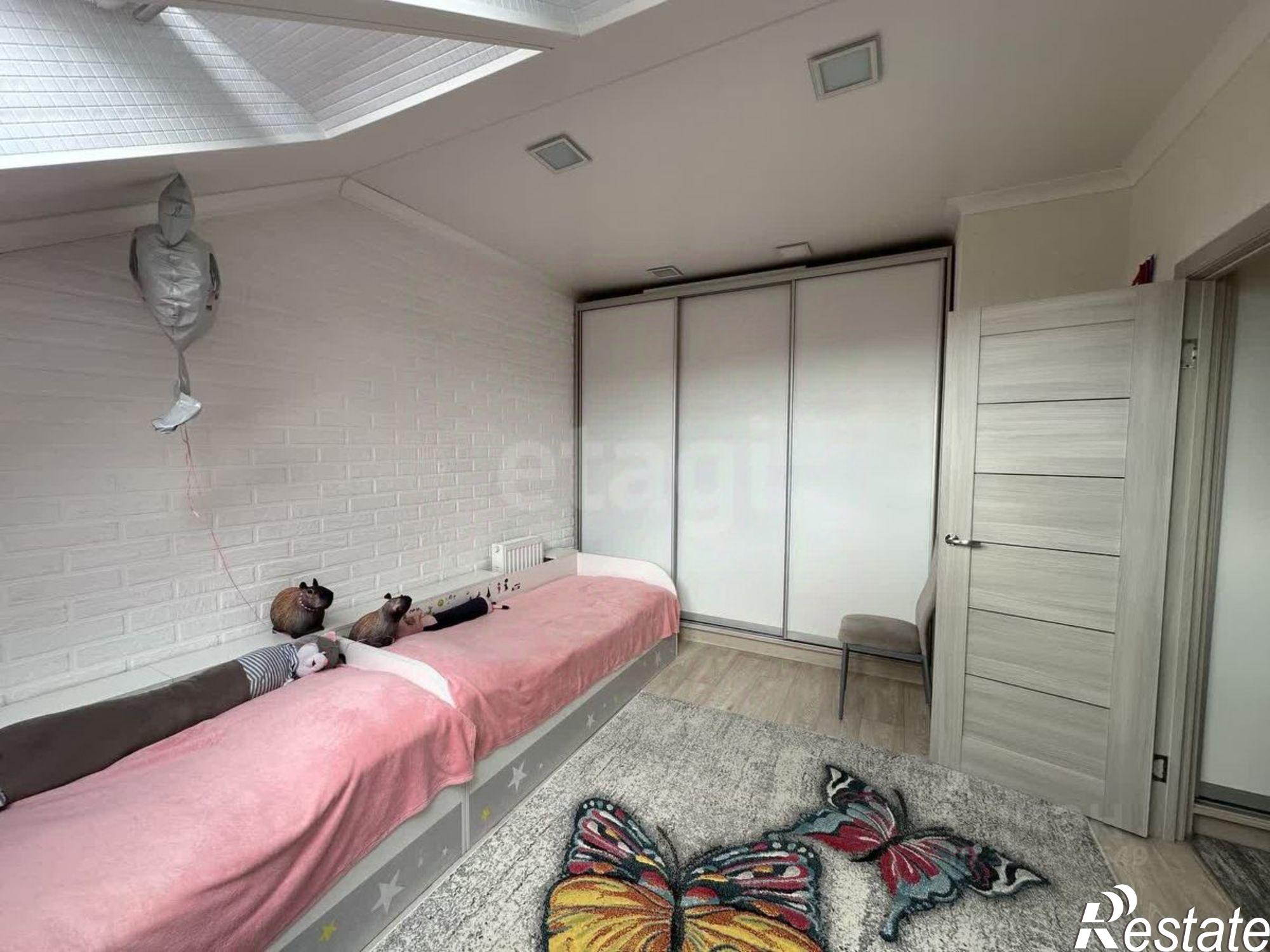 Купить квартиру за 4 999 000 рублей на Краковский бульвар, 8