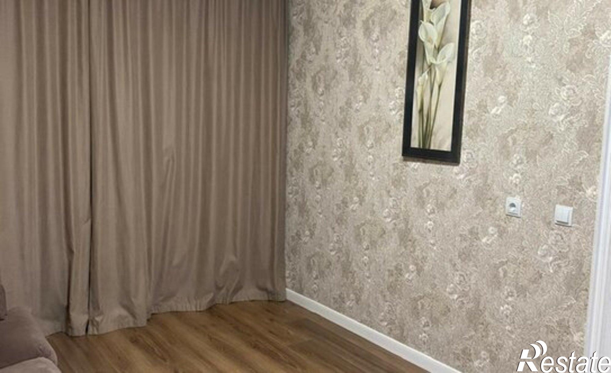 Купить квартиру за 5 000 000 рублей на Пражский б-р, 22Б